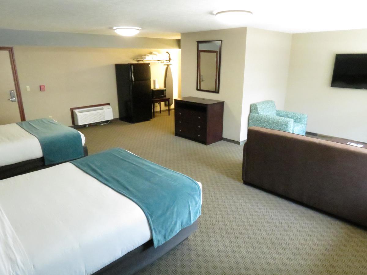 Edgewater Hotel And Suites Put-in-Bay Exteriör bild